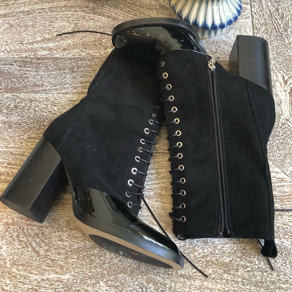 Capezzani Leather Lace Up Boots - Picture 2 of 4